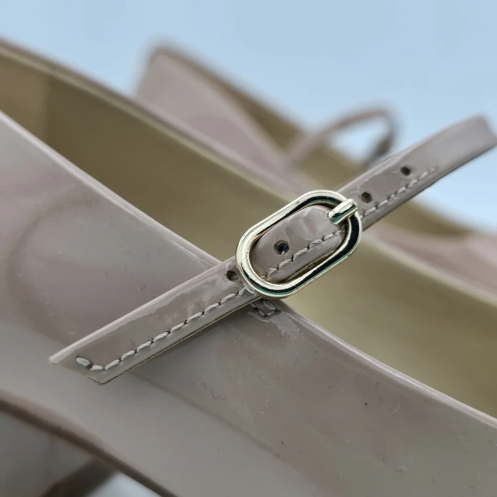 Marc Fisher LTD Luccie Mary Jane Pumps, Light Natural Patent Leather, Wmn's 5.5M - Picture 2 of 13